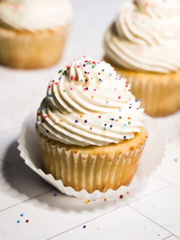 buttermilk cupcakes