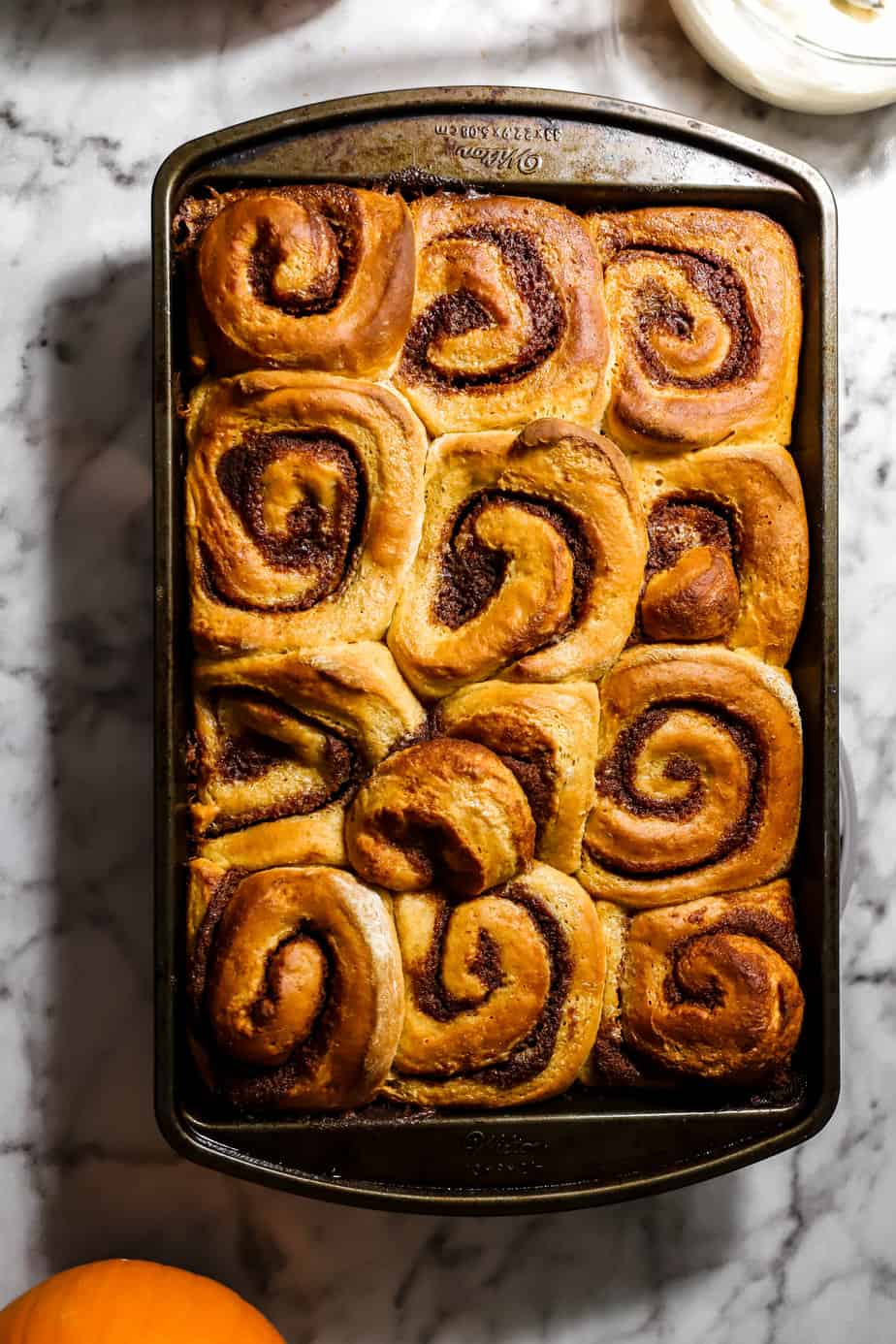 baked cinnamon rolls step 25