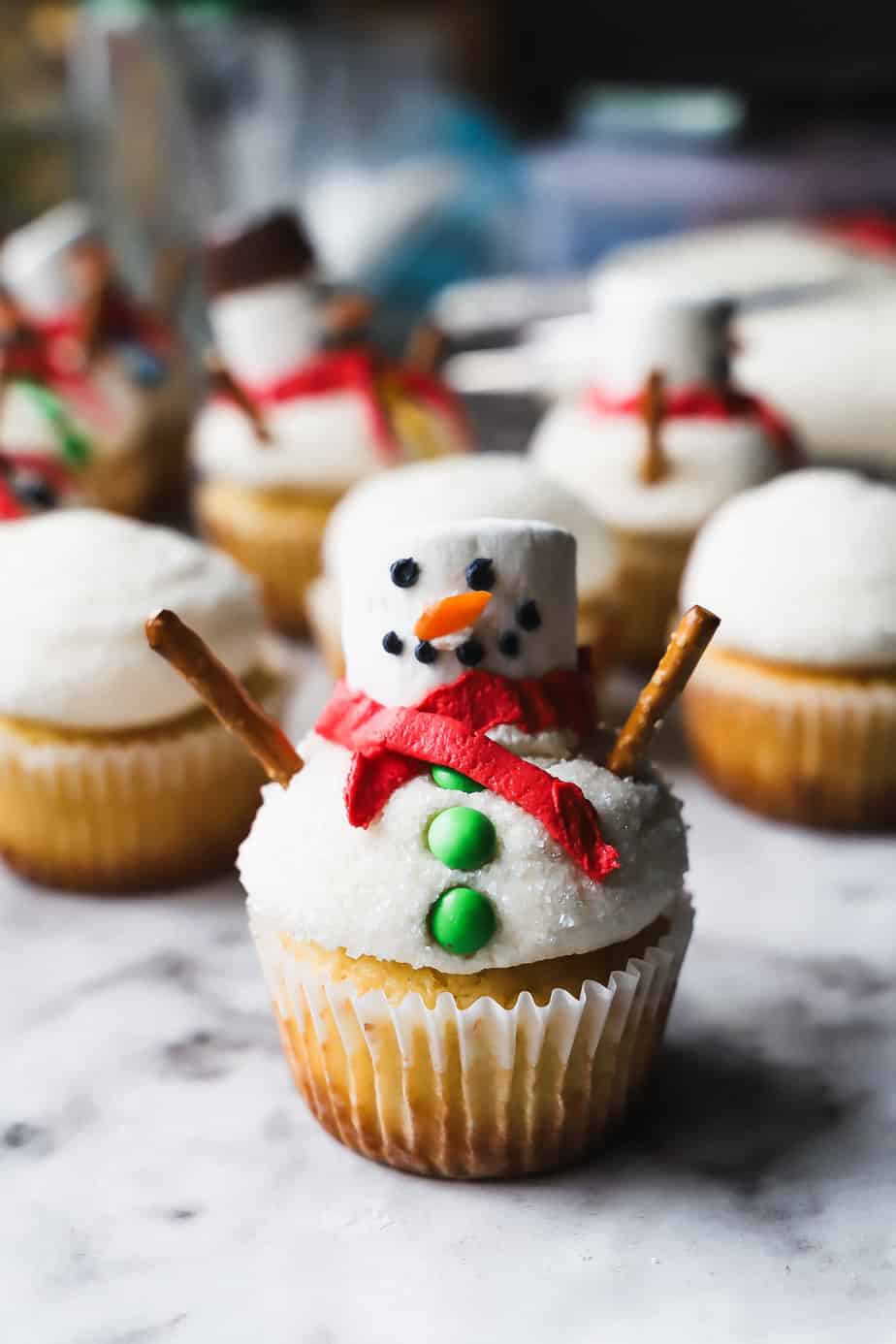 snowman cupcakes step 9