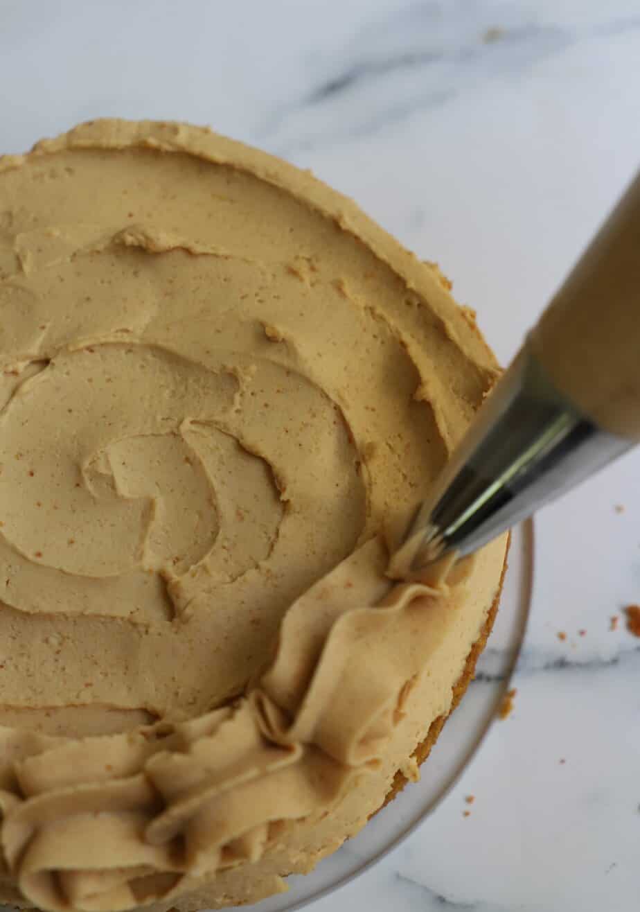 dog birthday cake frosting decorating step 8