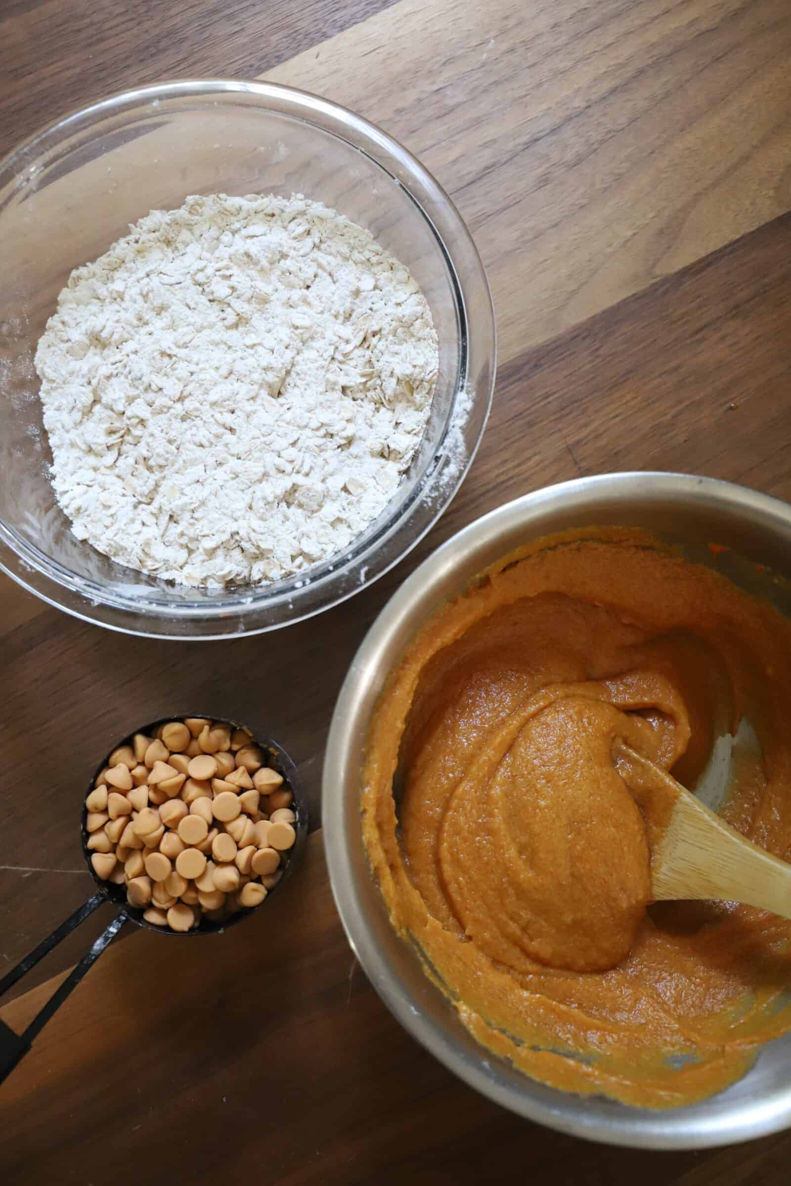 pumpkin oatmeal cookie wet and dry ingredients